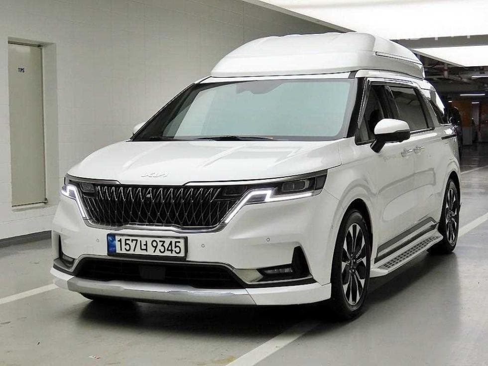 Kia Carnival 4th generation High Limousine (Carnival) G3.5 GDI 9-seater Signature - Image 1