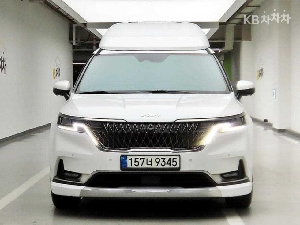 Kia Carnival 4th generationHigh Limousine (Carnival) G3.5 GDI 9-seater Signature - 2