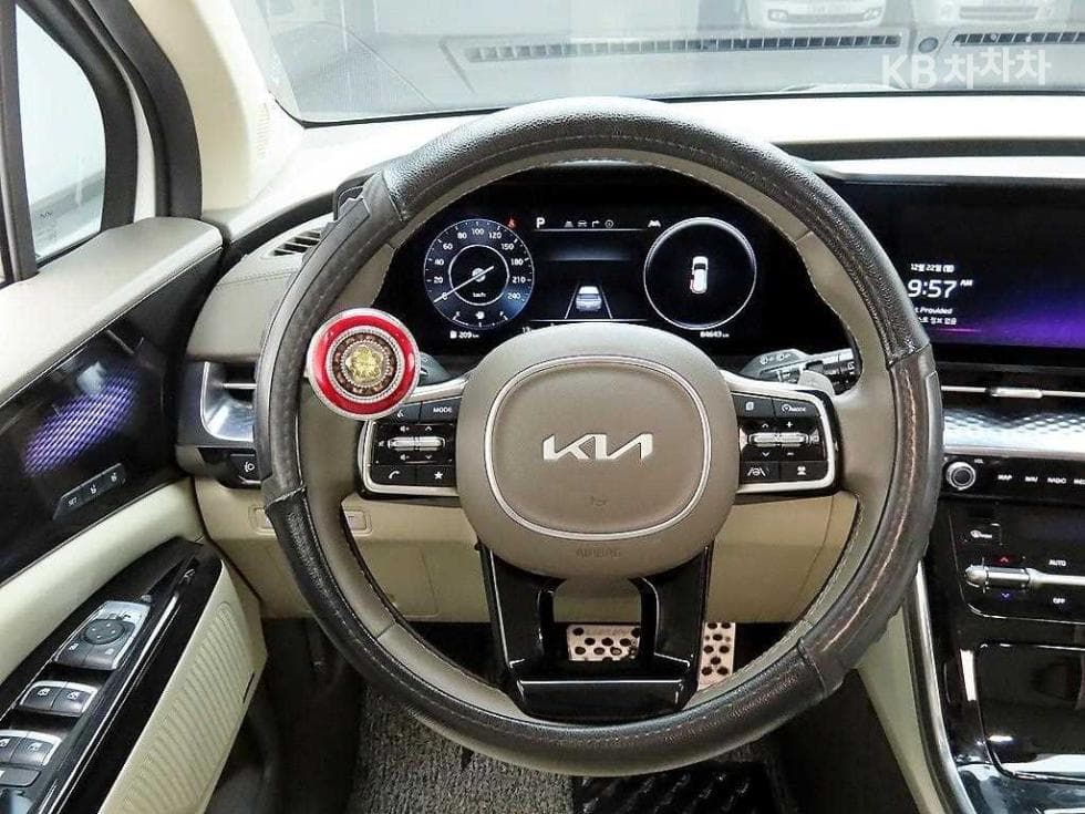 Kia Carnival 4th generationHigh Limousine (Carnival) G3.5 GDI 9-seater Signature - 8