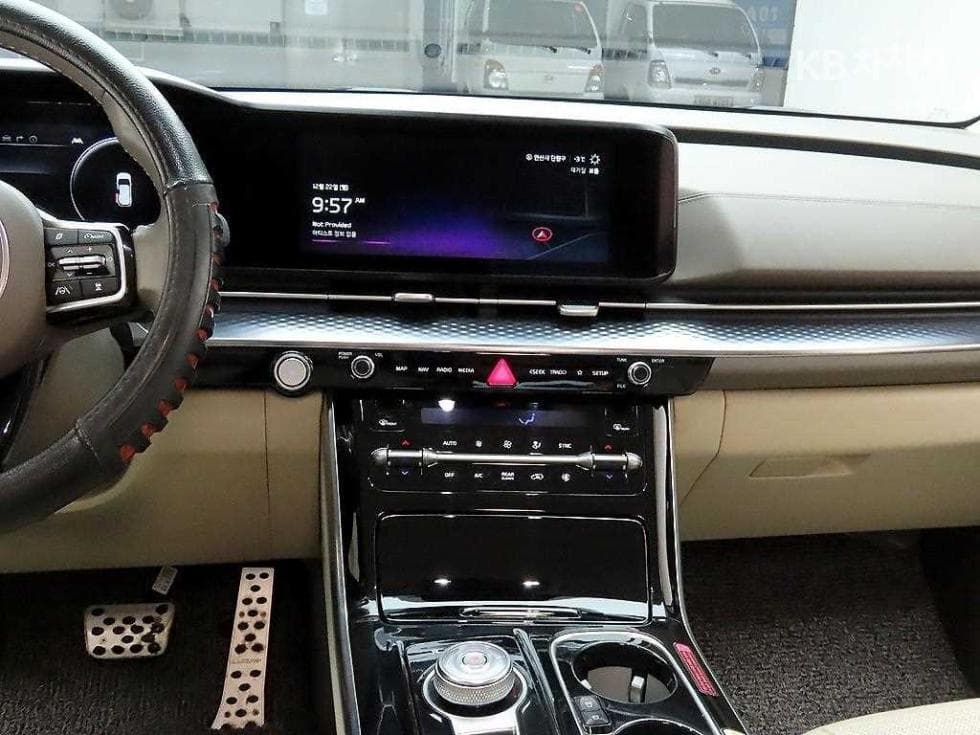 Kia Carnival 4th generationHigh Limousine (Carnival) G3.5 GDI 9-seater Signature - 11