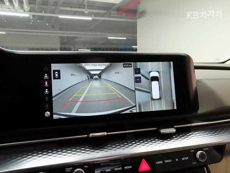 Kia Carnival 4th generationHigh Limousine (Carnival) G3.5 GDI 9-seater Signature - 17