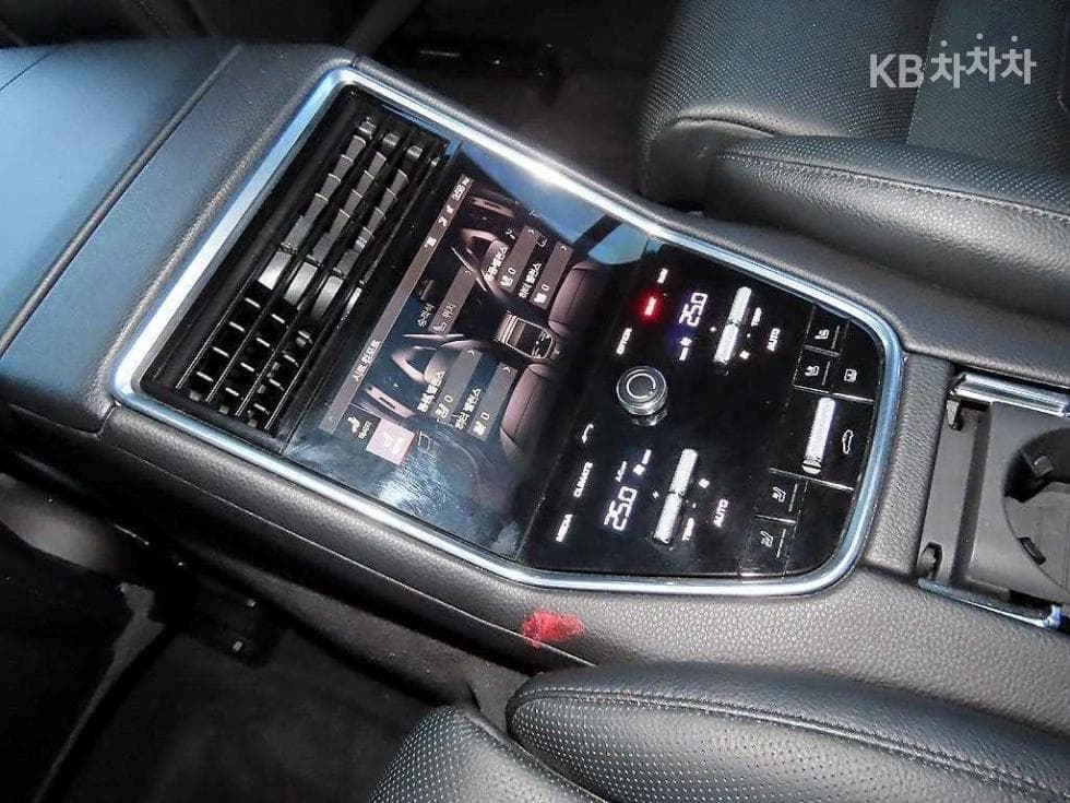 Porsche 파나메라 (971)3.0 4 Стандартен - 14