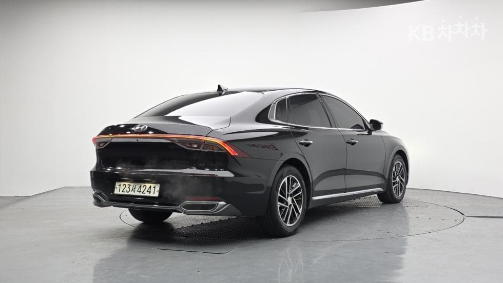 Hyundai The New (facelift) Grandeur (Azera)2.5 Premium - 2