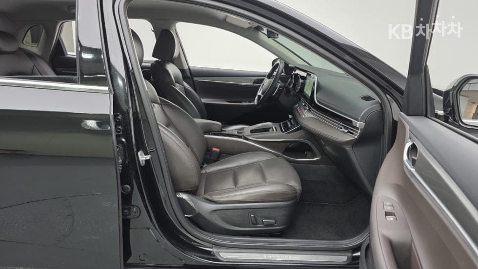 Hyundai The New (facelift) Grandeur (Azera)2.5 Premium - 7