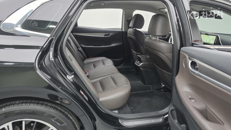 Hyundai The New (facelift) Grandeur (Azera)2.5 Premium - 8