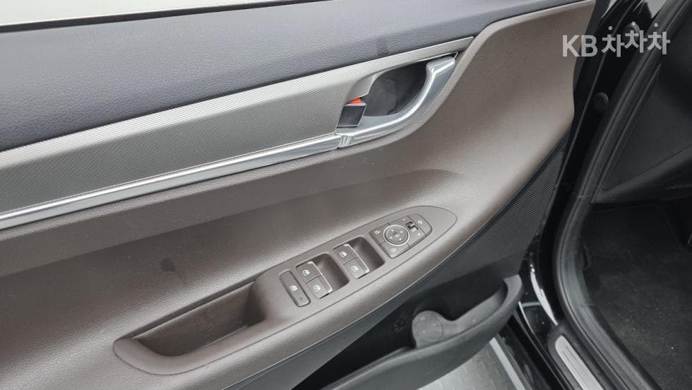 Hyundai The New (facelift) Grandeur (Azera)2.5 Premium - 15