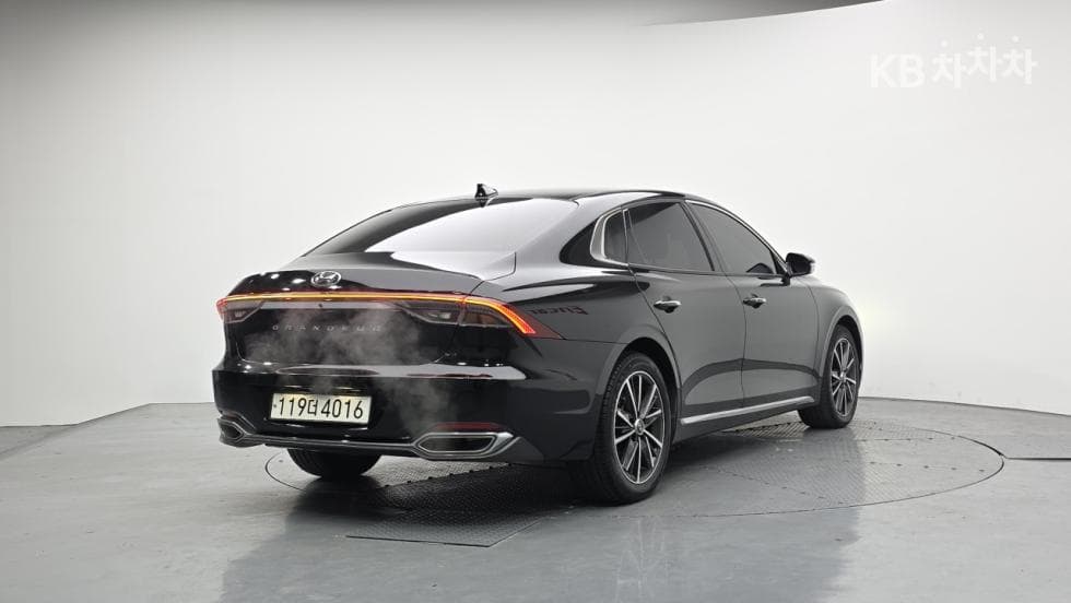 Hyundai The New (facelift) Grandeur (Azera)3.3 Premium - 2