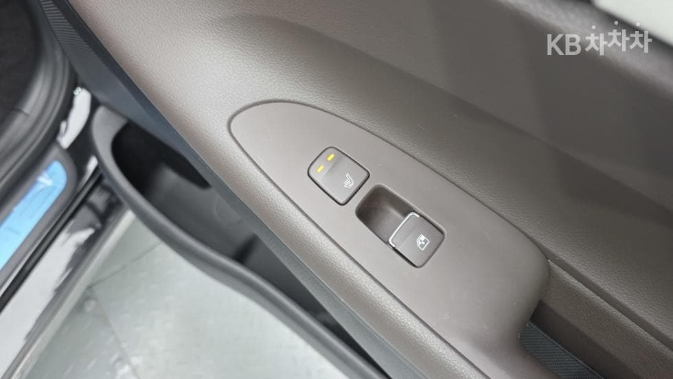 Hyundai The New (facelift) Grandeur (Azera)3.3 Premium - 9