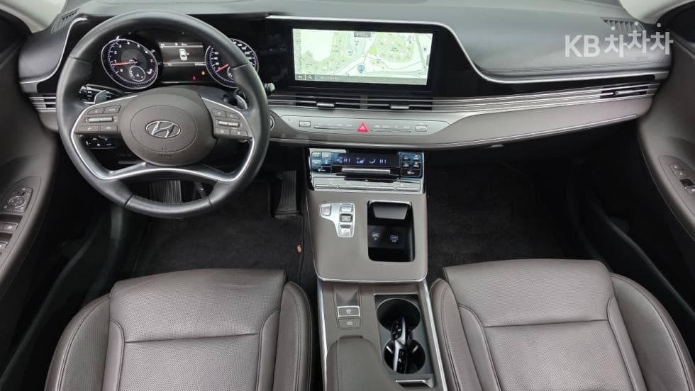 Hyundai The New (facelift) Grandeur (Azera)3.3 Premium - 10