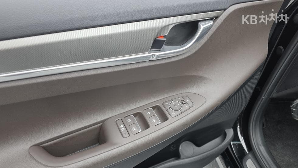 Hyundai The New (facelift) Grandeur (Azera)3.3 Premium - 15