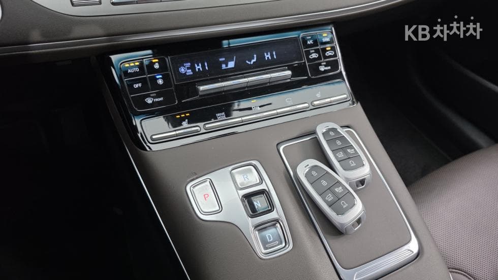 Hyundai The New (facelift) Grandeur (Azera)3.3 Premium - 20