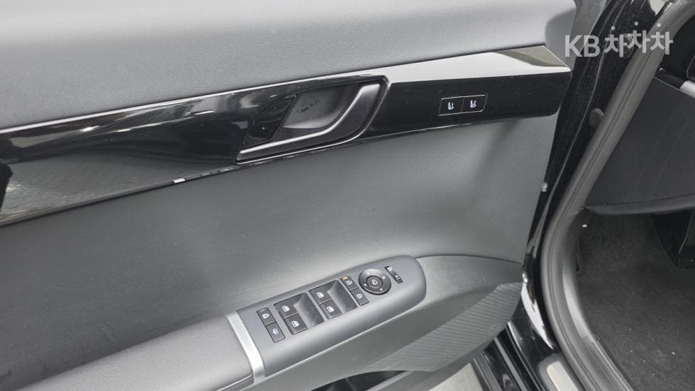 Hyundai The All New Grandeur (Azera)3.5 Gasoline 2WD Exclusive - 10