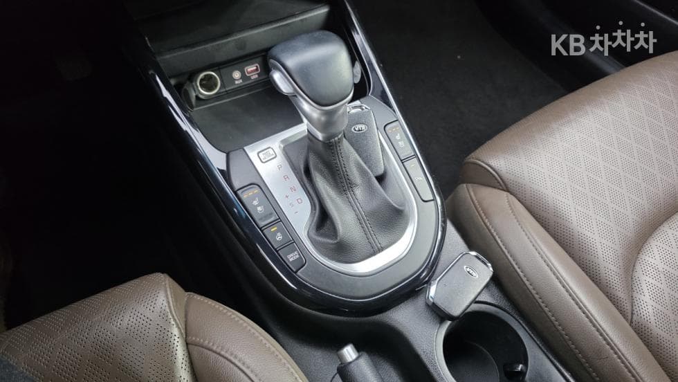 Kia All New K31.6 Gasoline Noblesse - 19