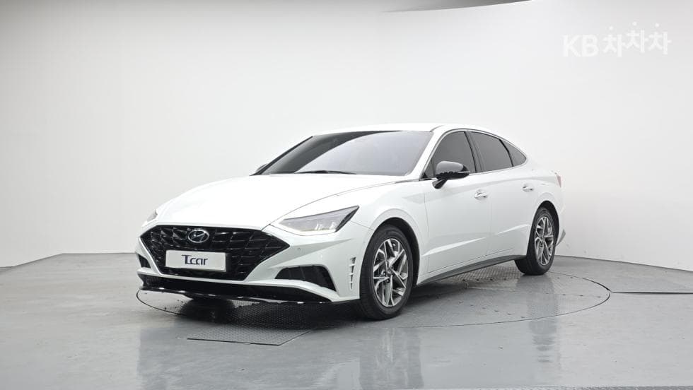 Hyundai Sonata (DN8) 2.0 Premium Plus - Image 1
