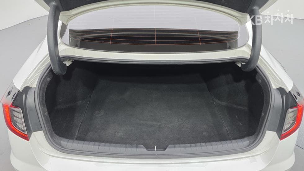 Hyundai Sonata (DN8)2.0 Premium Plus - 15