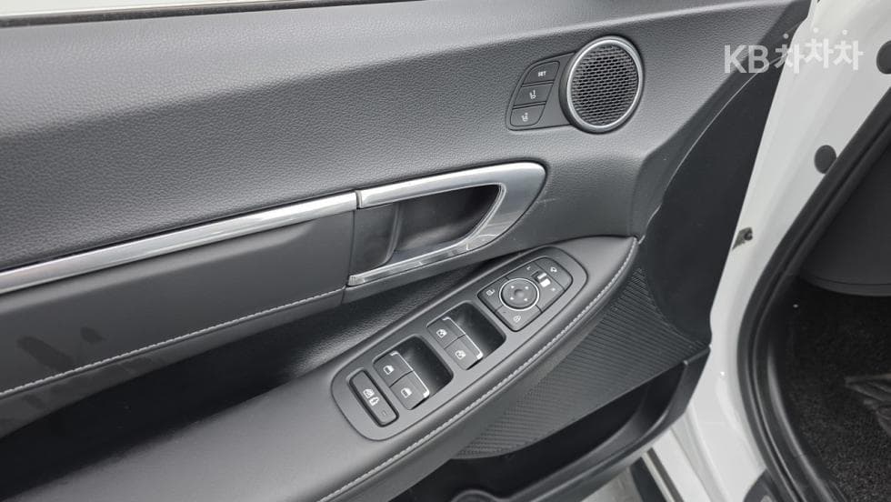 Hyundai Sonata (DN8)2.0 Premium Plus - 17