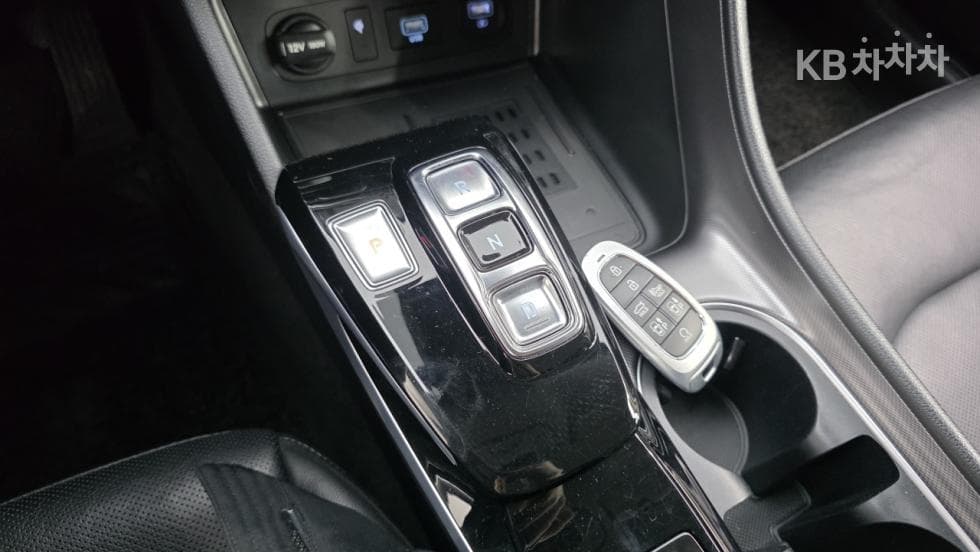 Hyundai Sonata (DN8)2.0 Premium Plus - 20