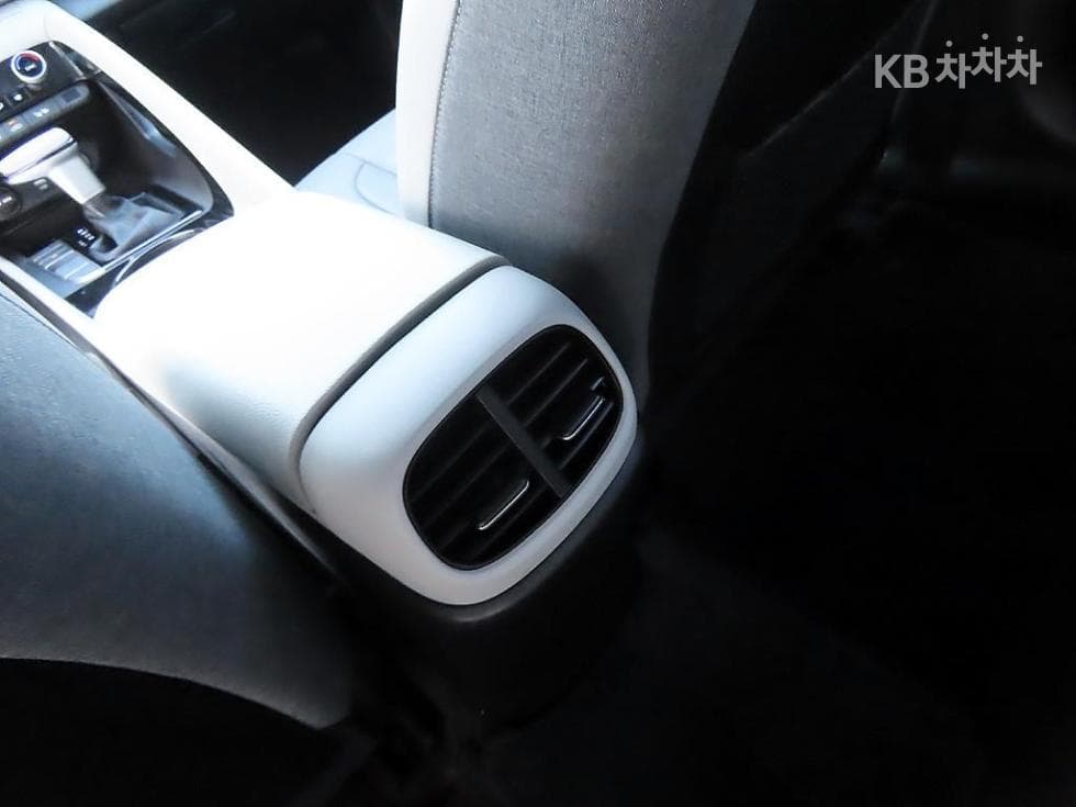 Hyundai All New Avante (Elantra) Hybrid(CN7)Inspiration - 18