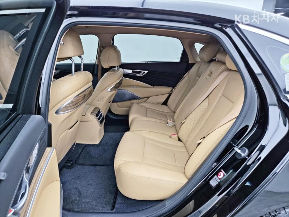 Kia The New (facelift) K9(Second generation)3.3 T-GDI AWD 플래티넘 - 6