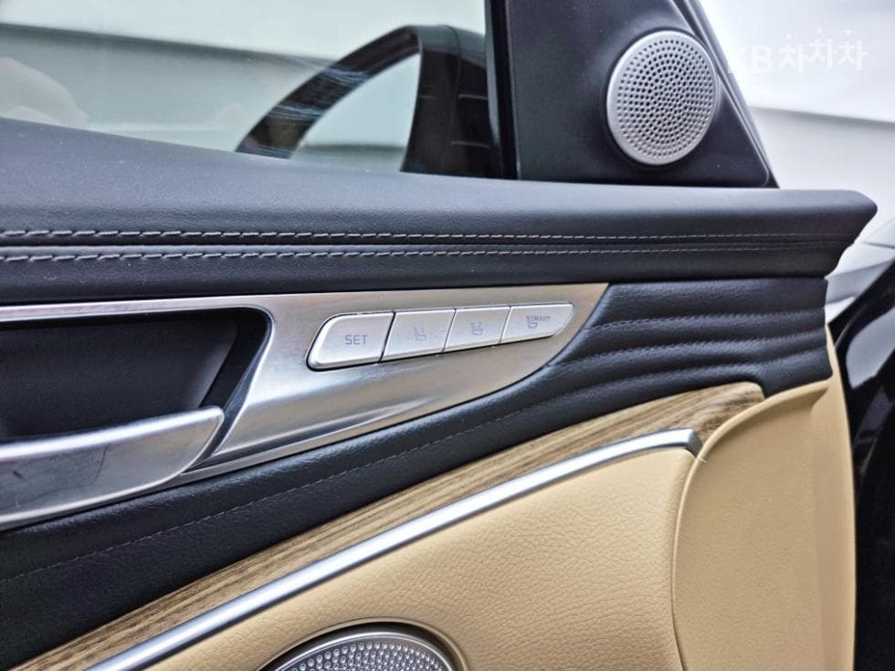 Kia The New (facelift) K9(Second generation)3.3 T-GDI AWD 플래티넘 - 11