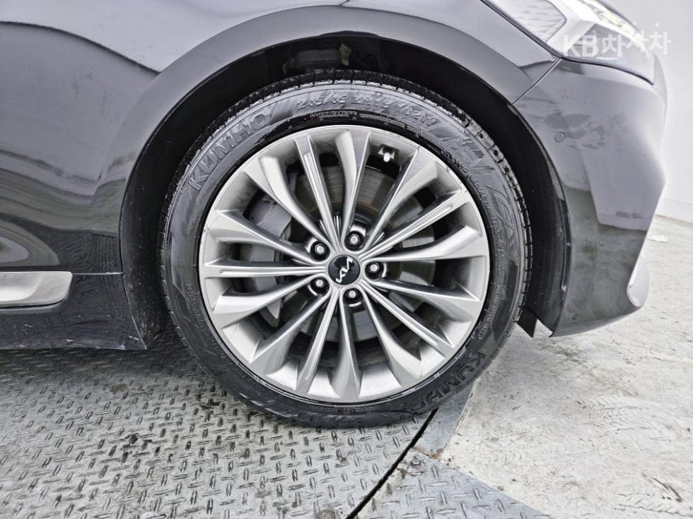 Kia The New (facelift) K9(Second generation)3.3 T-GDI AWD 플래티넘 - 22