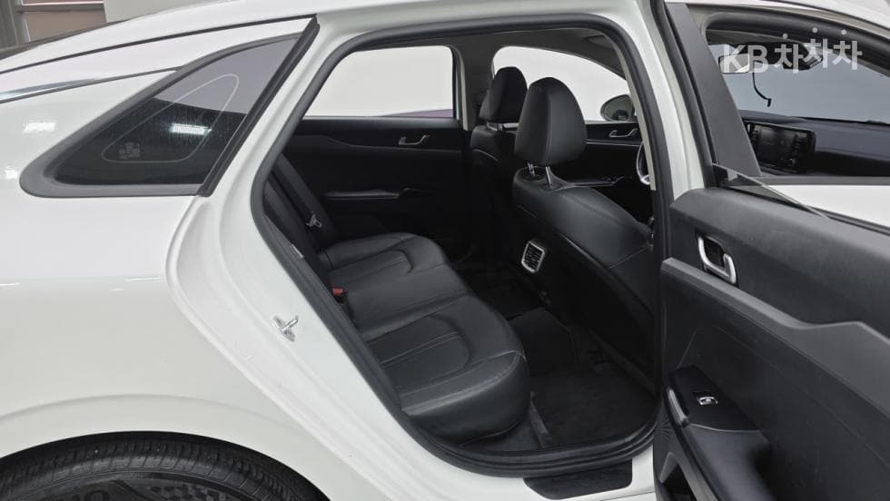 Kia K5 3rd Gen2.0 LPI Rent-car Standard - 8