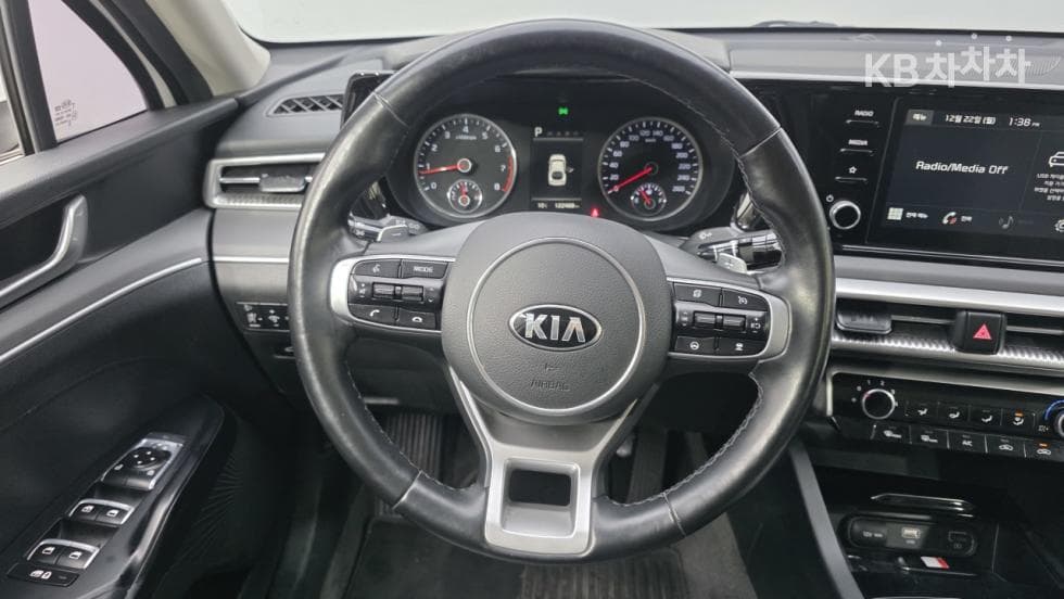Kia K5 3rd Gen2.0 LPI Rent-car Standard - 11