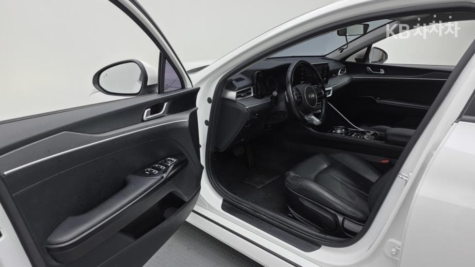 Kia K5 3rd Gen2.0 LPI Rent-car Standard - 13