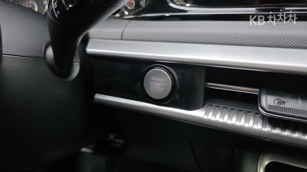 Kia K5 3rd Gen2.0 LPI Rent-car Standard - 21