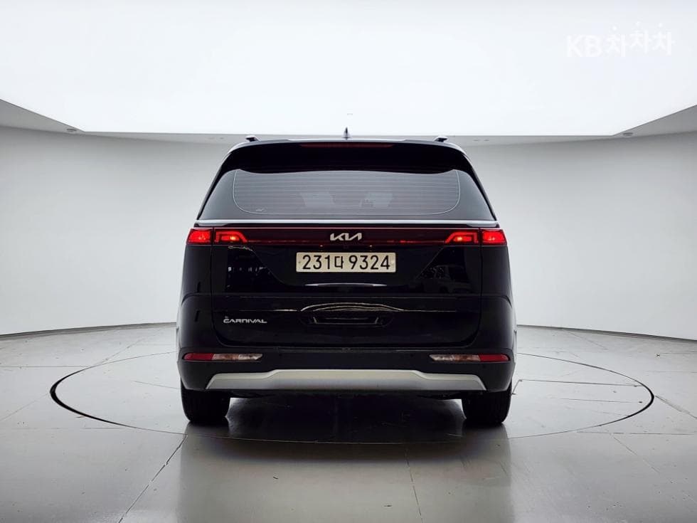 Kia Carnival 4th generationD2.2 9-seater Prestige - 4