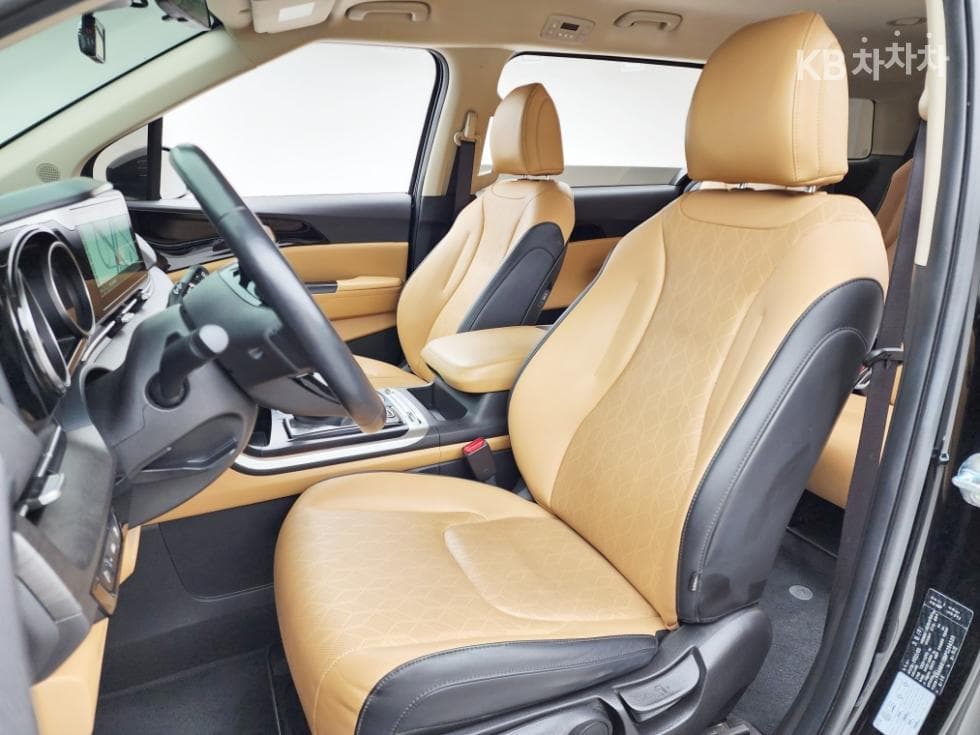 Kia Carnival 4th generationD2.2 9-seater Prestige - 11