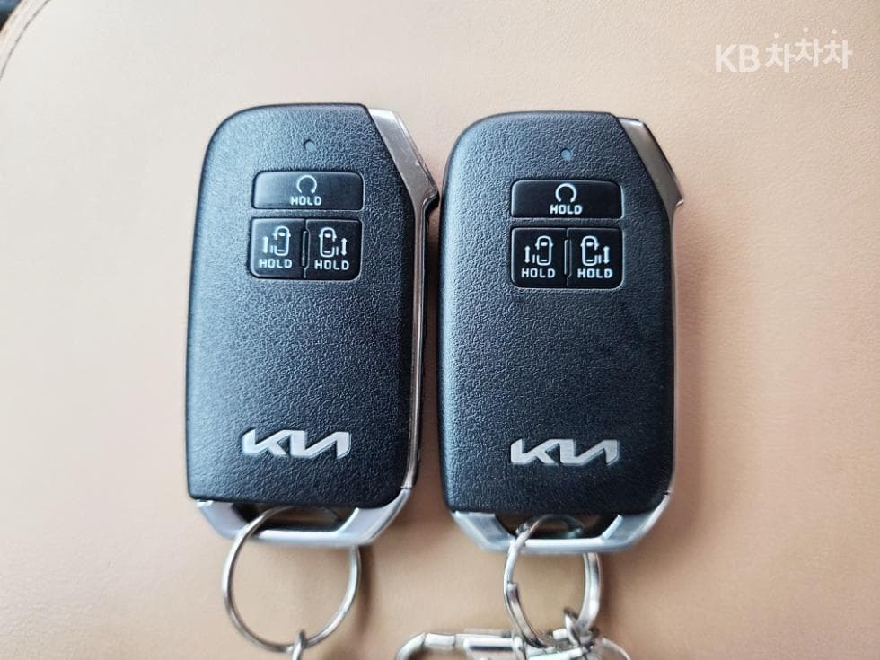 Kia Carnival 4th generationD2.2 9-seater Prestige - 26