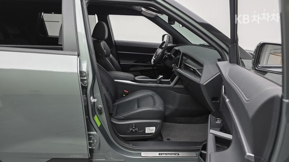 KG Mobility 토레스(J100)1.5 GDI Turbo T7 - 7