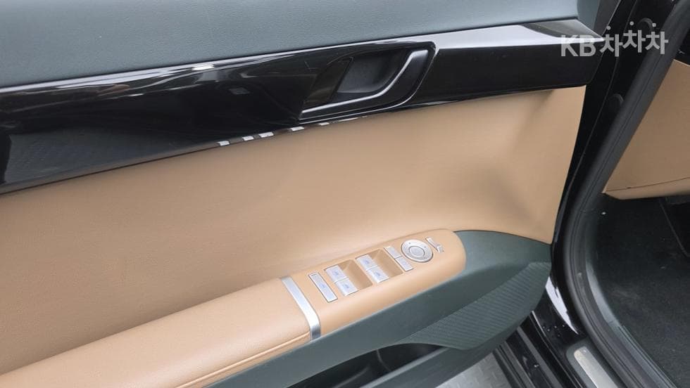 Hyundai The All New Grandeur (Azera)2.5L gasoline 2WD Premium - 15