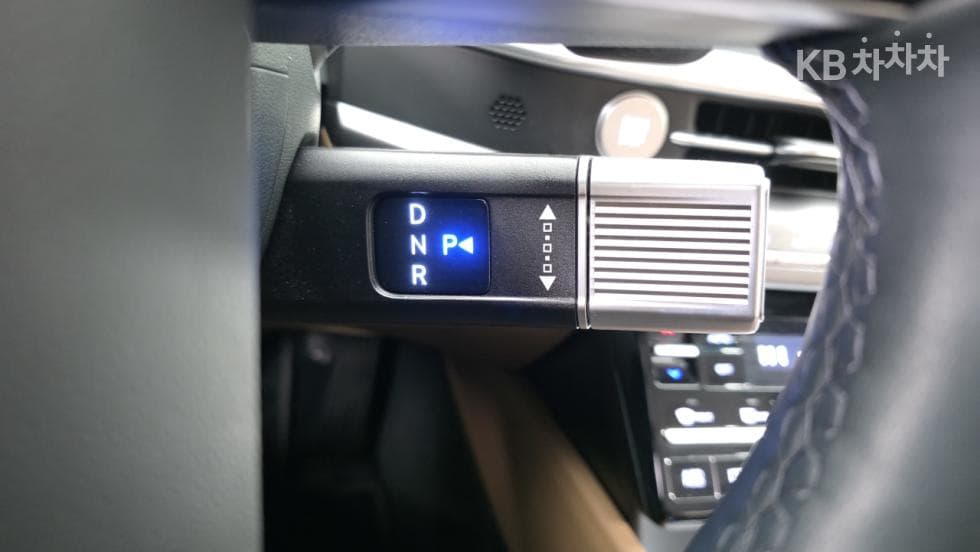 Hyundai The All New Grandeur (Azera)2.5L gasoline 2WD Premium - 20