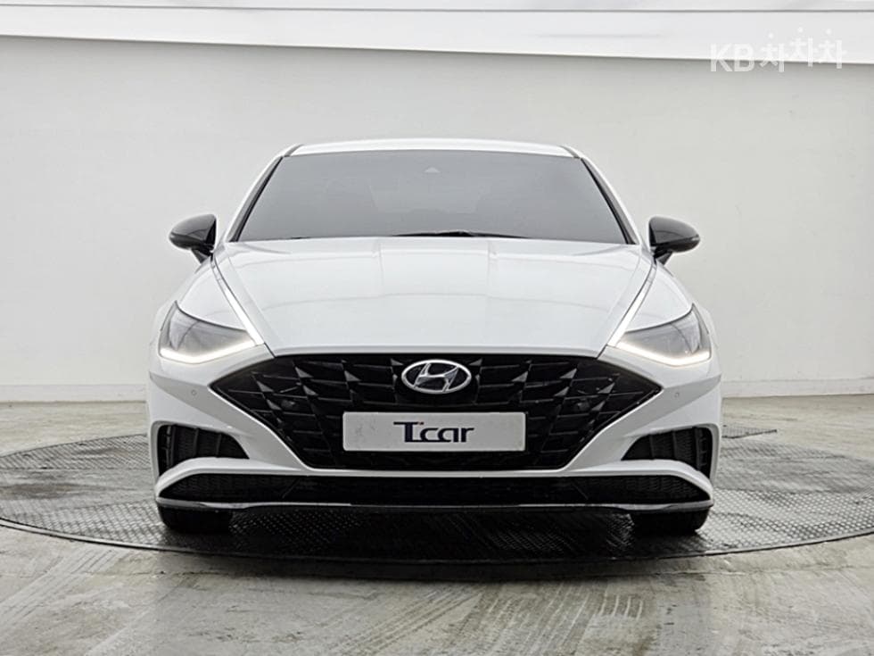 Hyundai Sonata (DN8)2.0 Premium Plus - 3