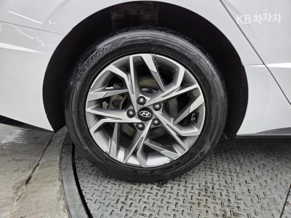 Hyundai Sonata (DN8)2.0 Premium Plus - 8