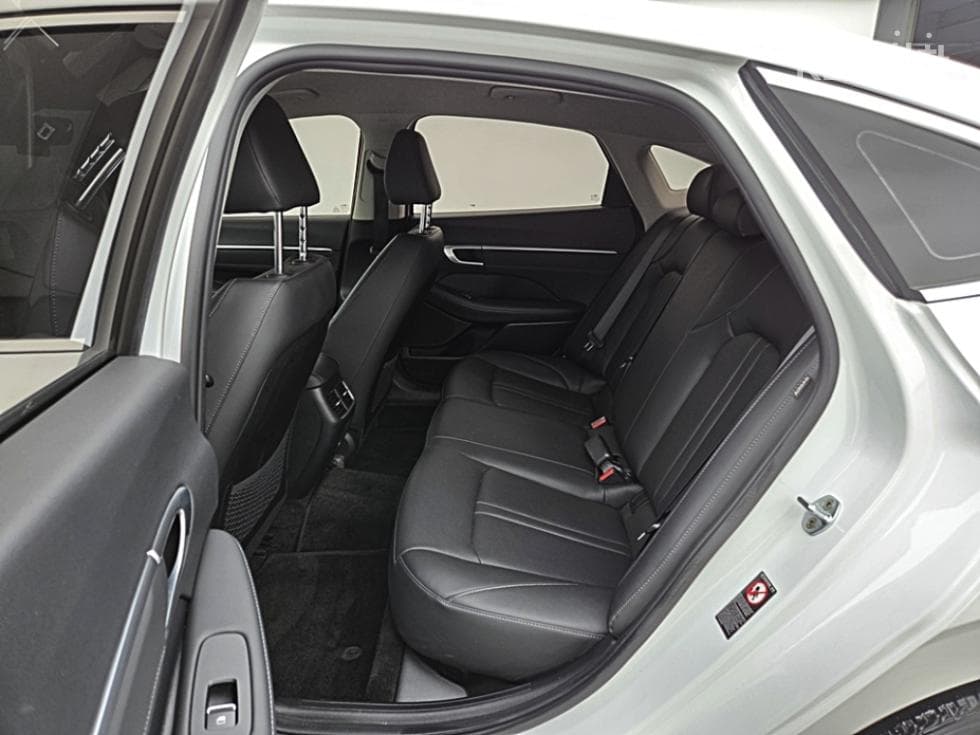 Hyundai Sonata (DN8)2.0 Premium Plus - 12