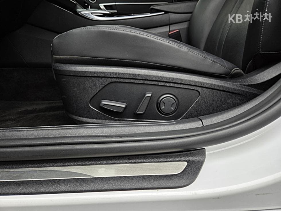 Hyundai Sonata (DN8)2.0 Premium Plus - 15