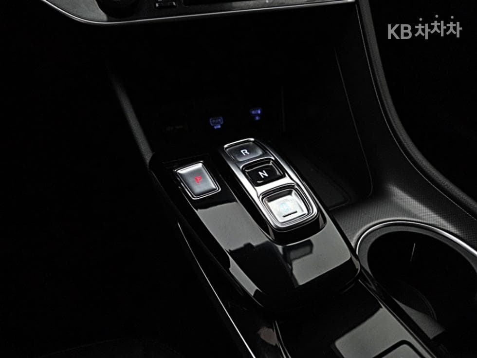 Hyundai Sonata (DN8)2.0 Premium Plus - 22