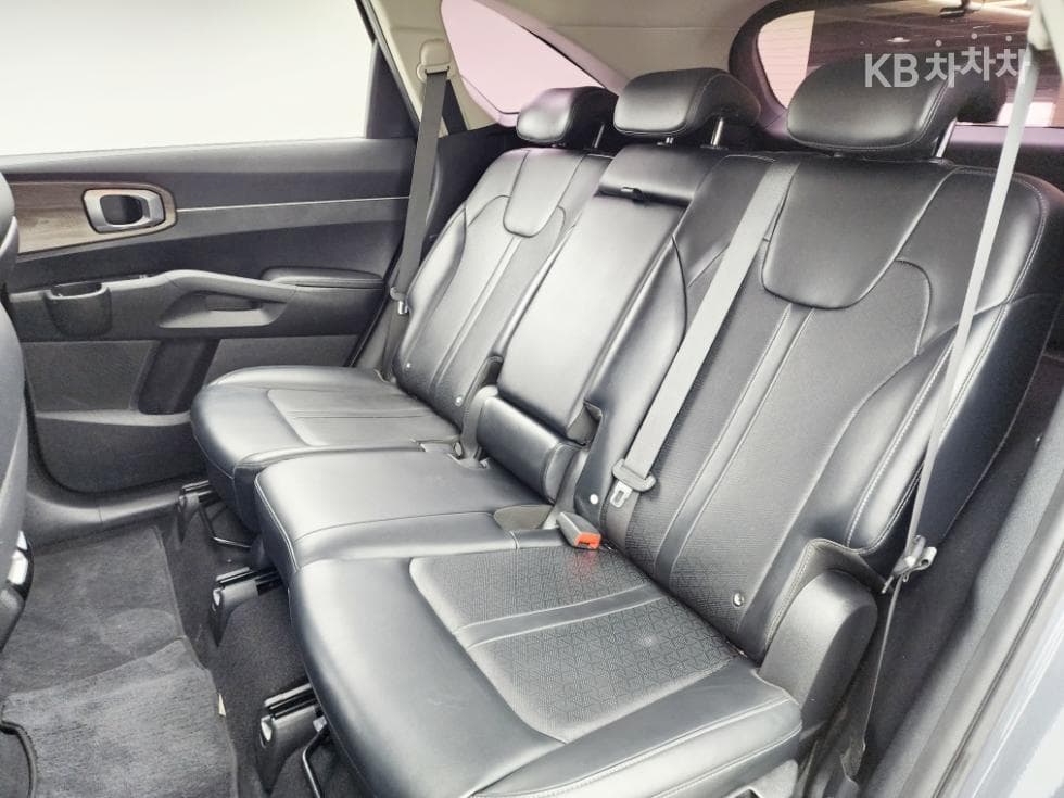 Kia Sorento 4th generation2.2 Diesel 2WD Trendy - 12