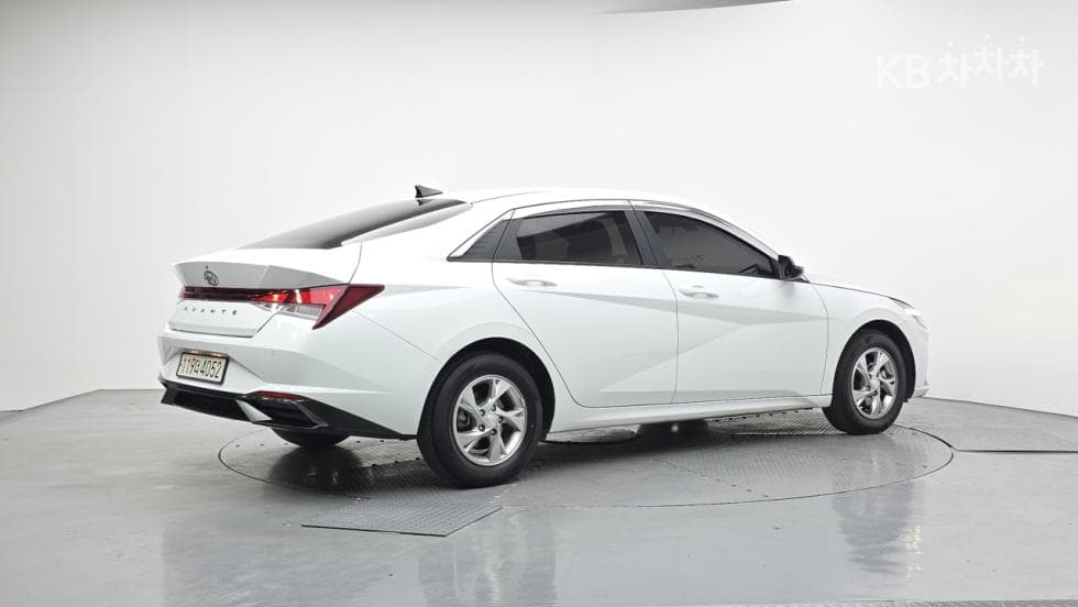Hyundai All New Avante (Elantra)(CN7)Rental car 1.6 LPi Smart - 4