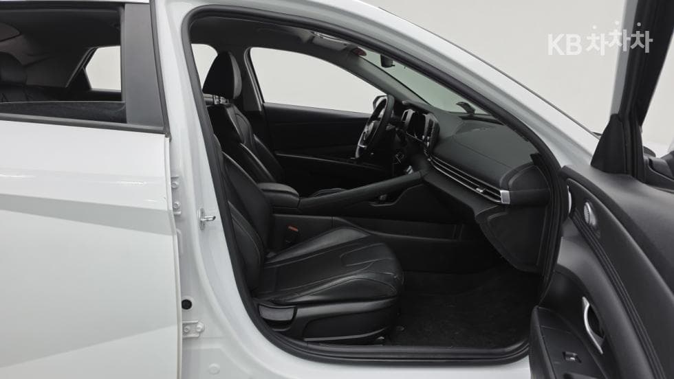 Hyundai All New Avante (Elantra)(CN7)Rental car 1.6 LPi Smart - 14