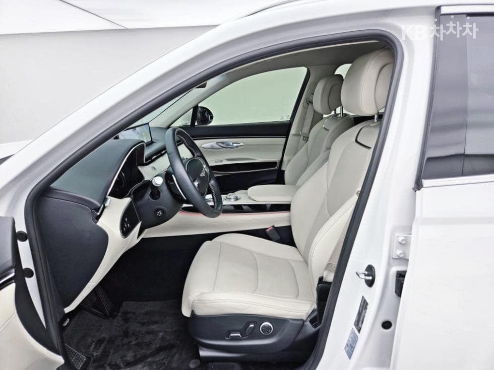 Genesis GV70Gasoline 2.5T AWD - 5