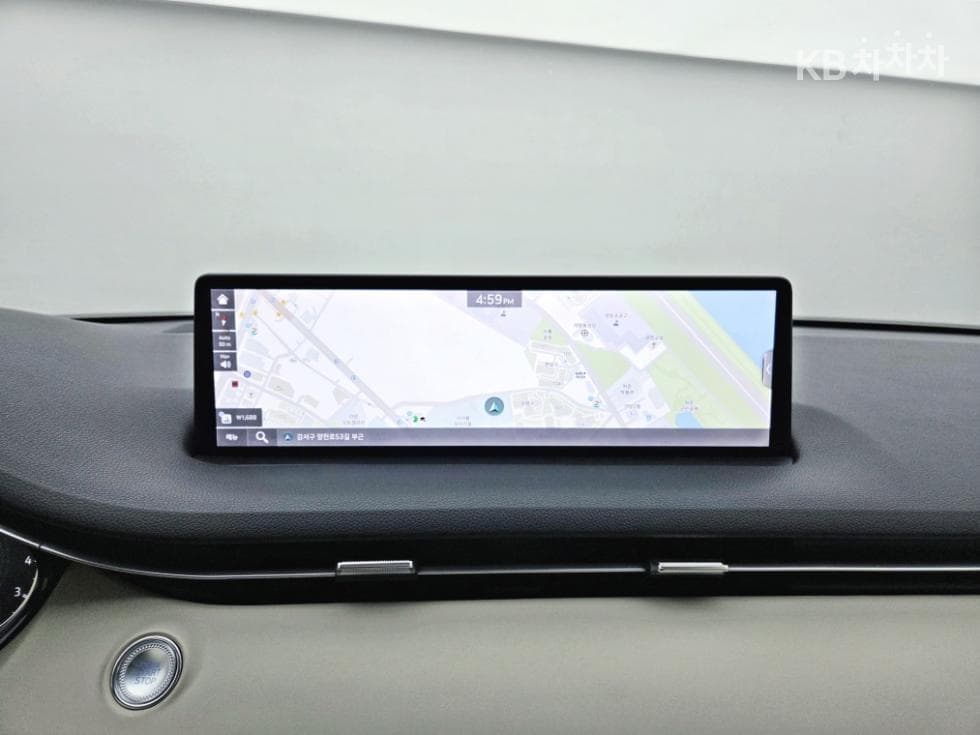 Genesis GV70Gasoline 2.5T AWD - 13