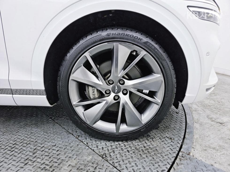 Genesis GV70Gasoline 2.5T AWD - 22