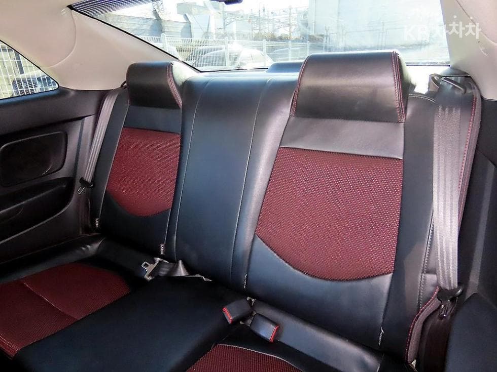 Kia Forte 쿱1.6 KOUP High-end Type 레드Premium - 6