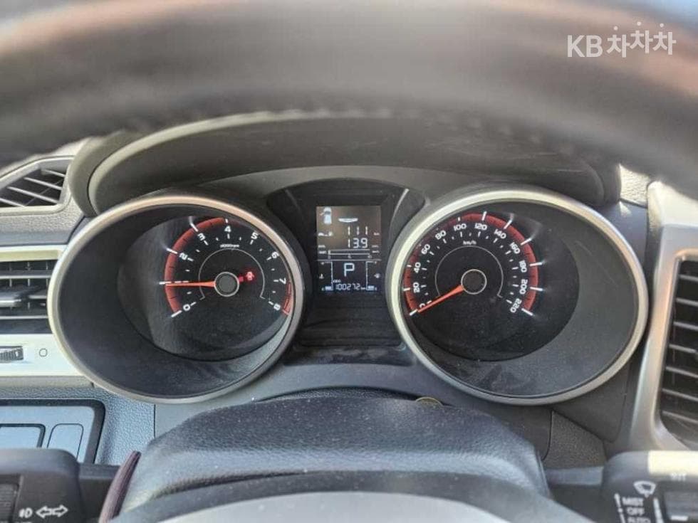 KG Mobility Tivoli 아머1.6 Gasoline VX 2WD - 6