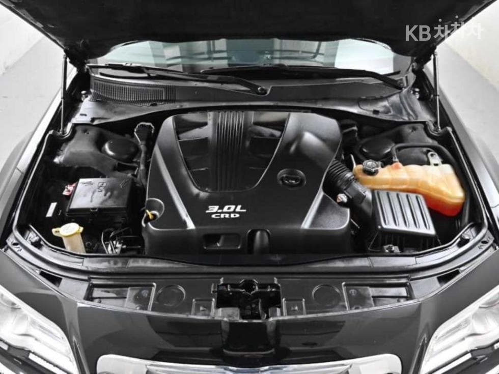 크라이슬러 The New (фейслифт) 300C3.0 Дизел - 6