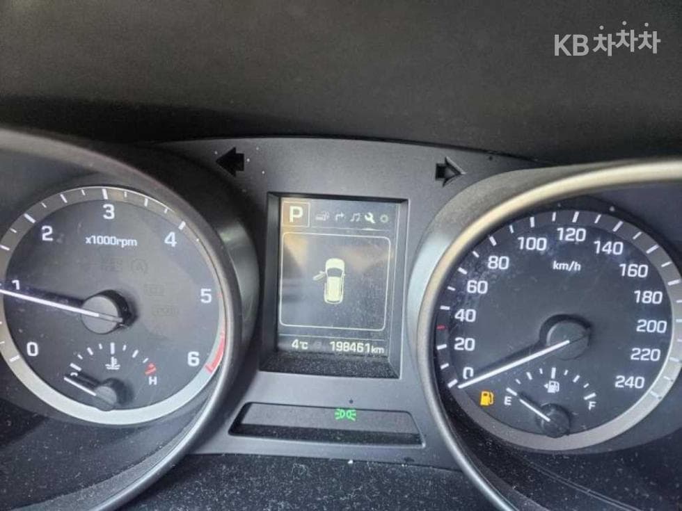 Hyundai Santa Fe The PrimeDiesel Hyundai R-engine 2.0 diesel 2WD 5-seater Premium - 7